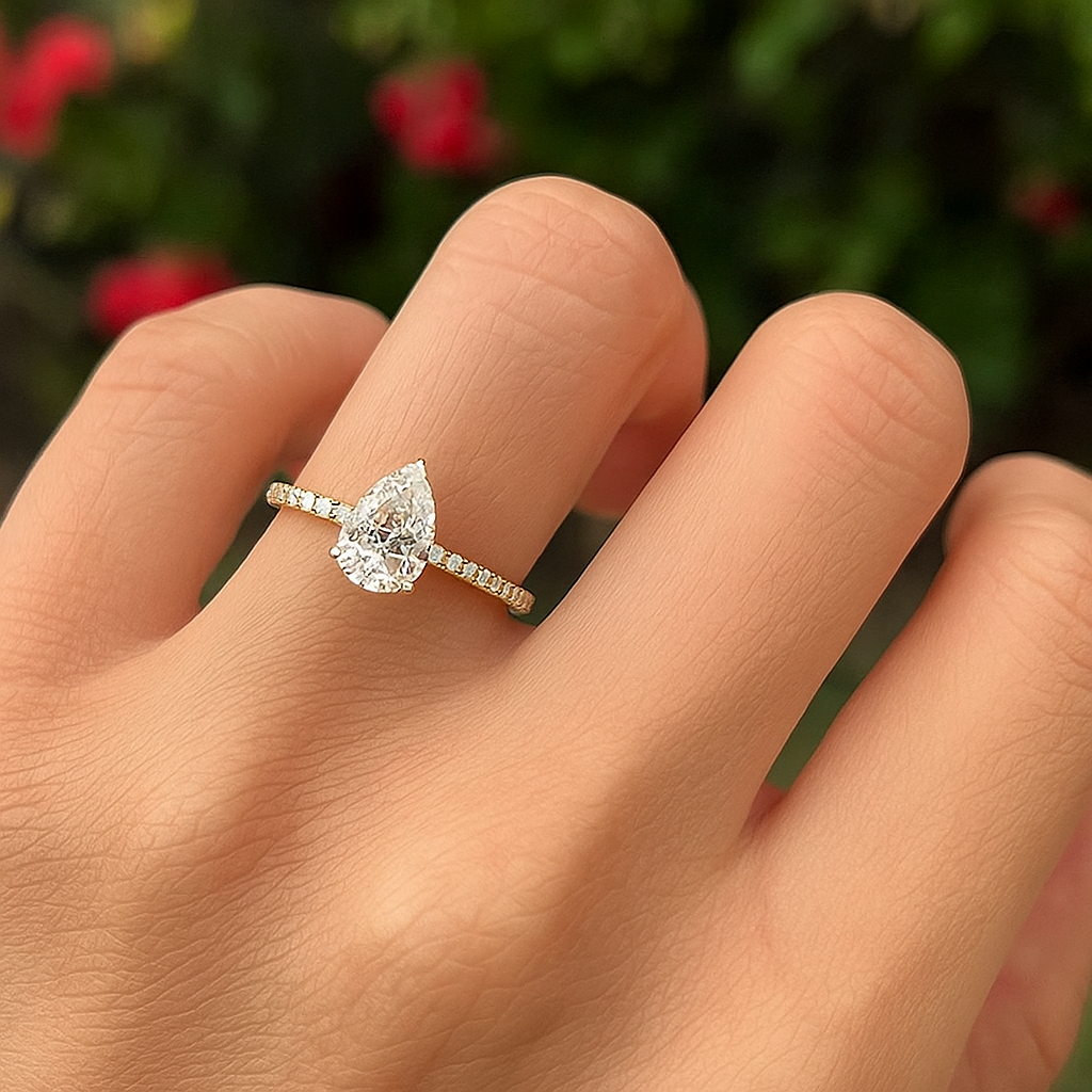 The Radiant Teardrop Ring ✨